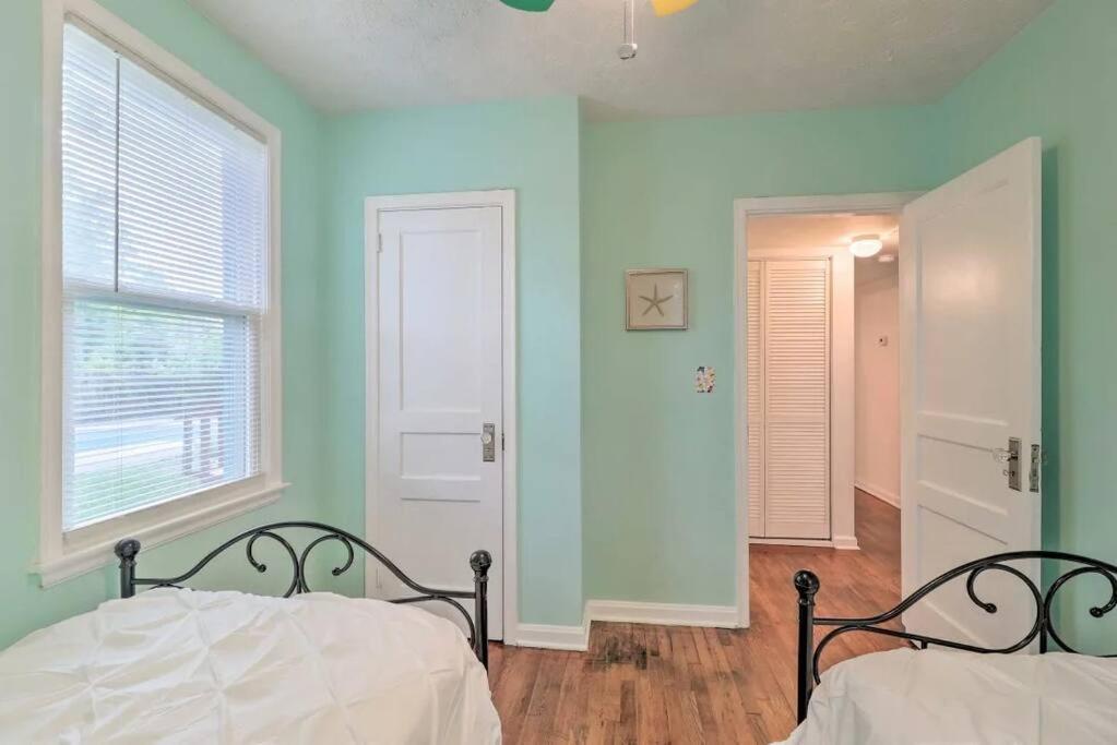Pool Home Sleeps 6 With Large Fenced Yard 傑克遜維爾 外观 照片