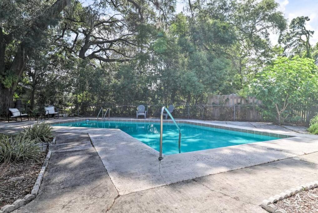 Pool Home Sleeps 6 With Large Fenced Yard 傑克遜維爾 外观 照片