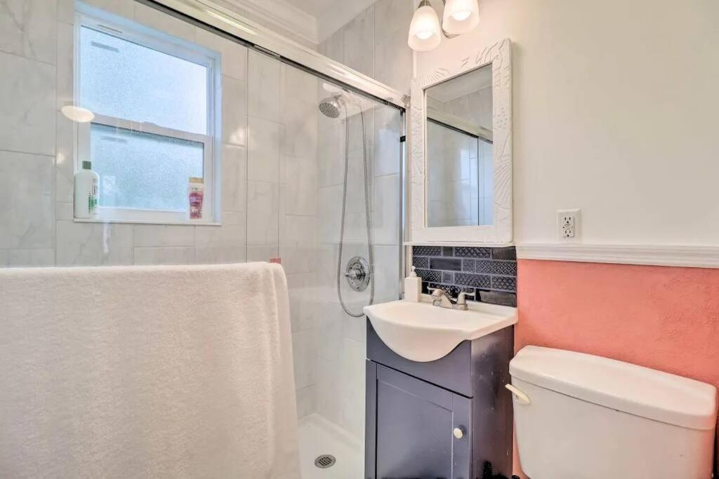 Pool Home Sleeps 6 With Large Fenced Yard 傑克遜維爾 外观 照片